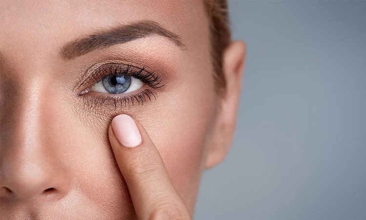 بهترین کرم دور چشم برای تیرگی
